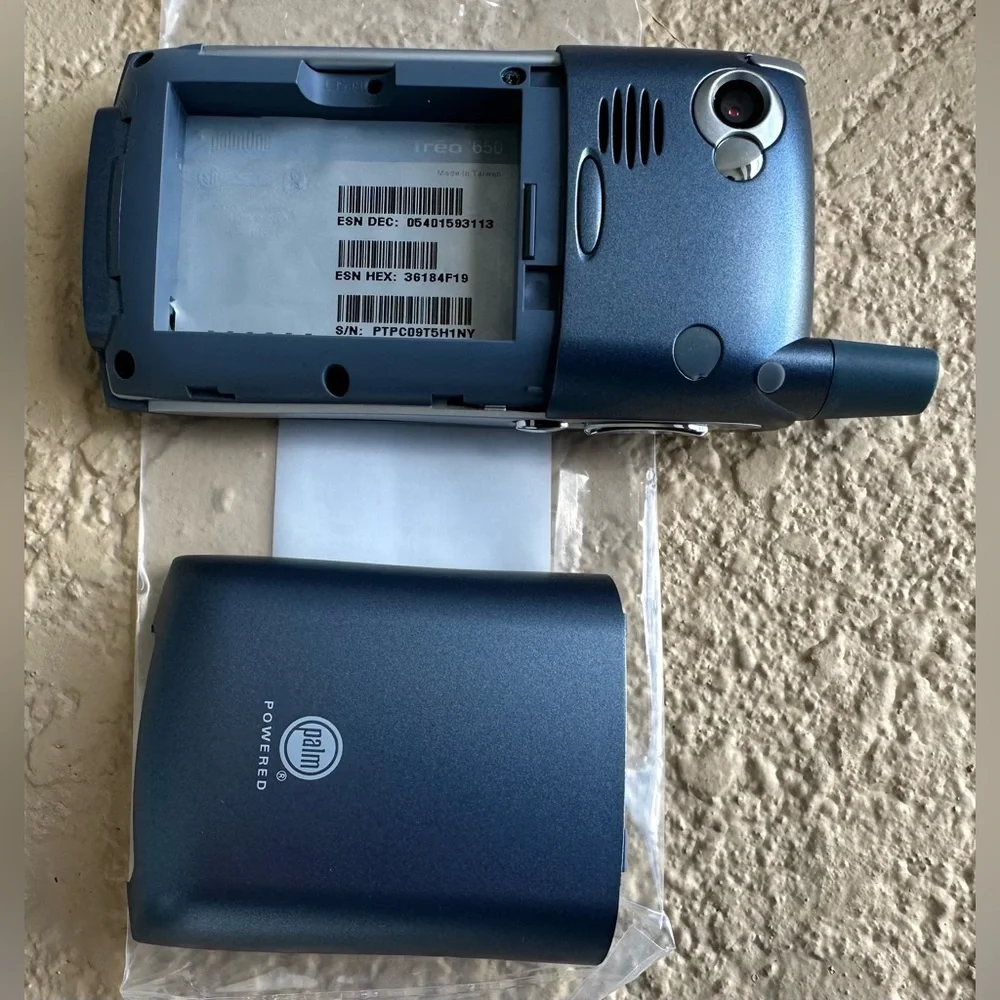 Sprint Palm Treo 650 Cell Phone Brand New in Box